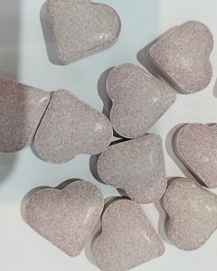 Ƭ